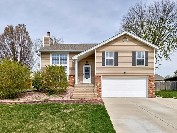 806 Woolwick Ct, Saint Charles, MO 63304