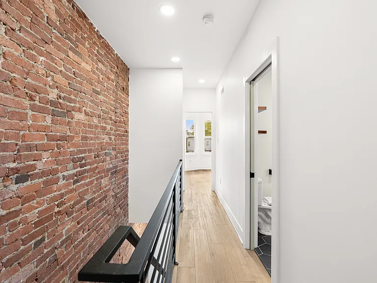 4503 N 19th St #2 — Photo 36
