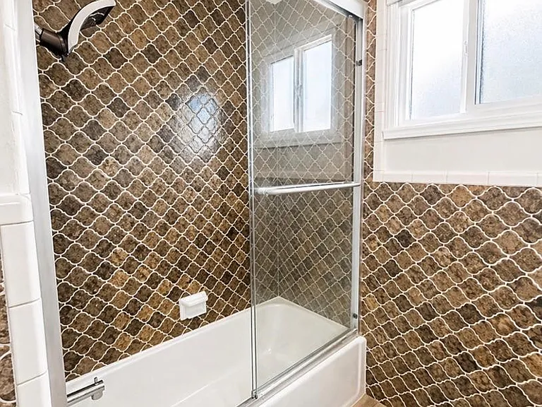 1237 E Riviera Dr — Photo 13