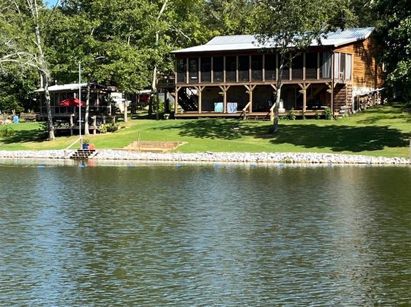 64 Bayou Ridge Ln, Talladega, AL 35160