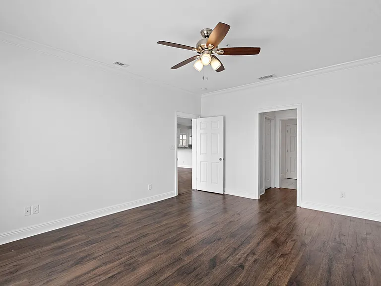 724 Harbor Blvd #202 — Photo 24