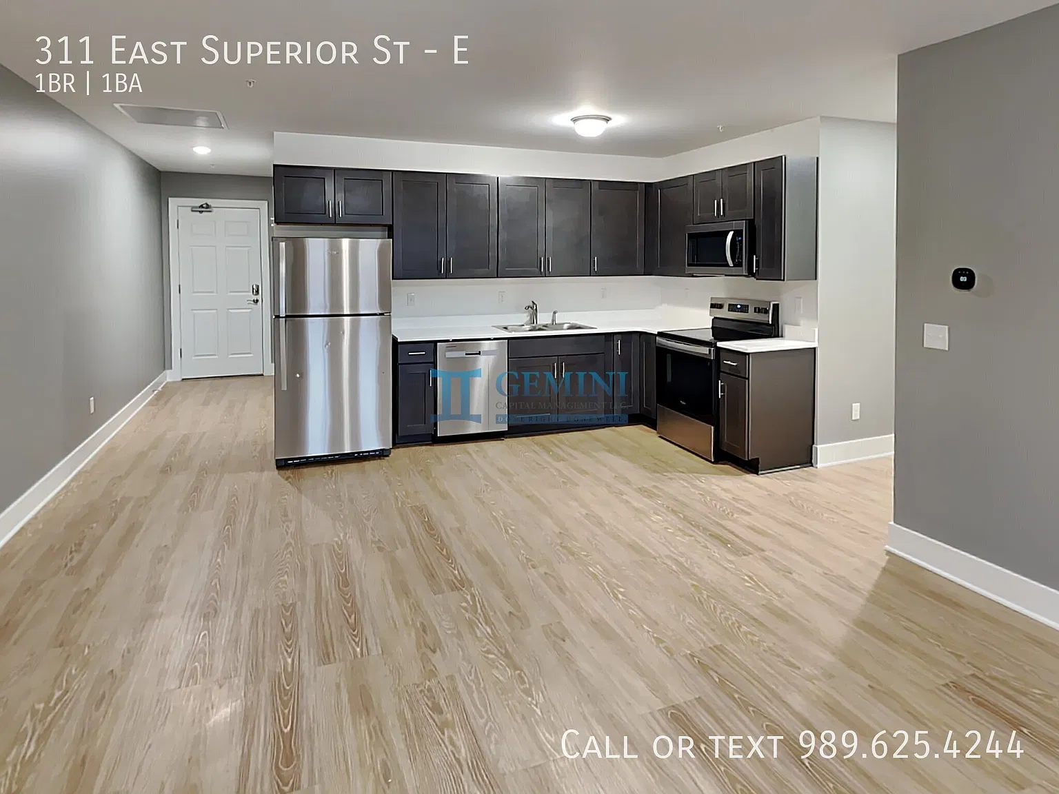 1 Bed 1 Bath Alma — Photo 2