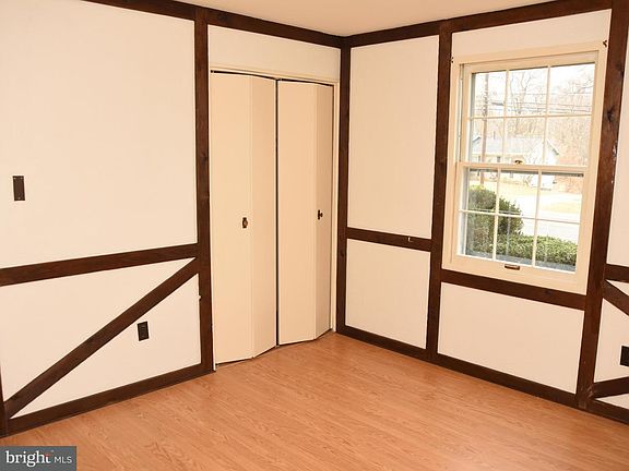 4th image of 14233 Arctic Ave