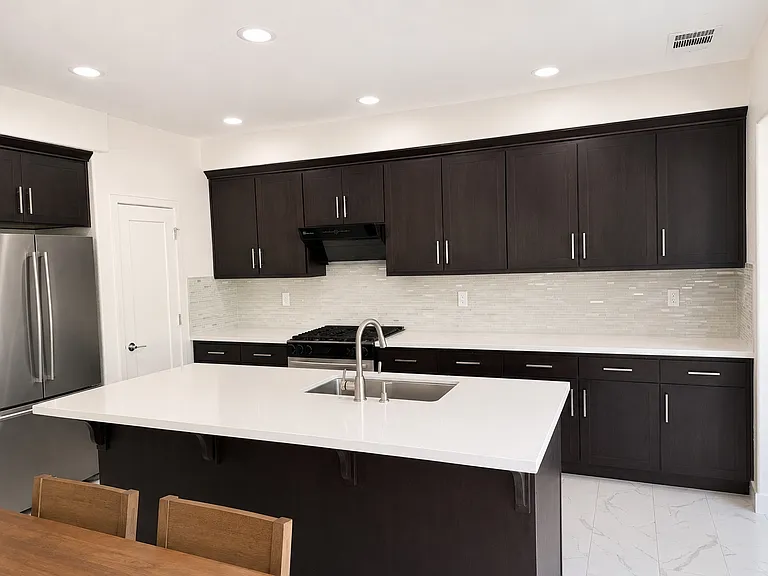 8523 Jetty Way — Photo 2