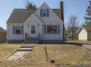 206 1st St, Proctor, MN 55810