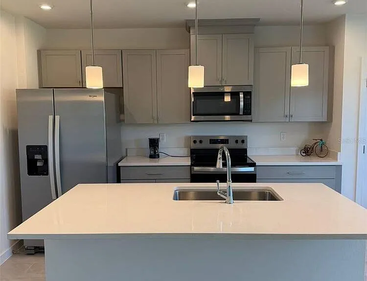 6689 Horseshoe Lane Way St — Photo 2