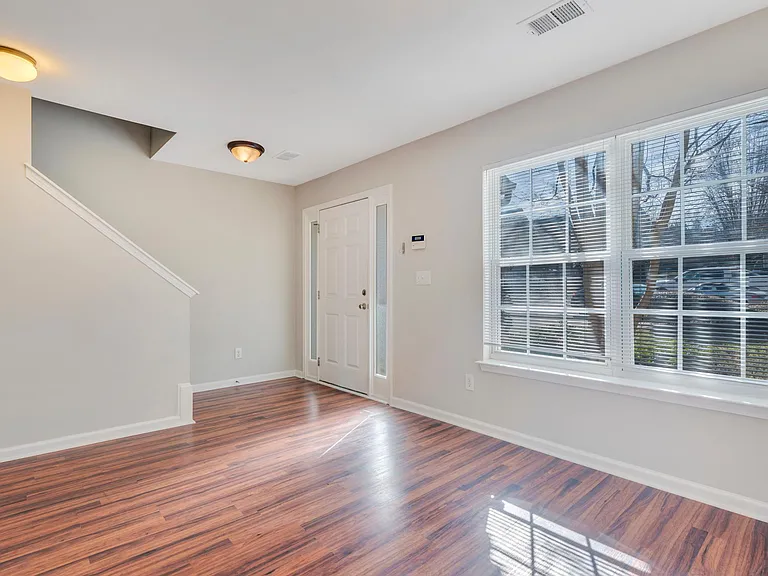 5253 Glenlea Walk Ln — Photo 6