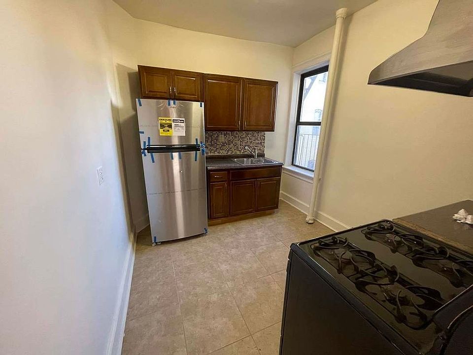 1st image of 32-38 30th St #3C