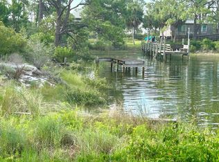 111 Anglers Rd, Carrabelle, FL 32322