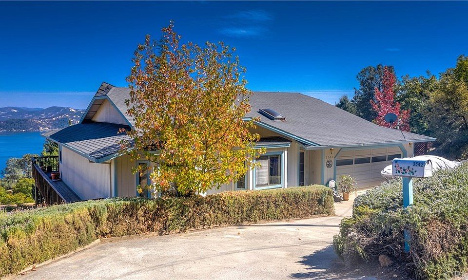 1st image of 3542 Crestwood Dr
