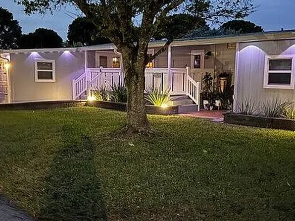 6703 NW 29th Ct, Pompano Beach, FL 33063