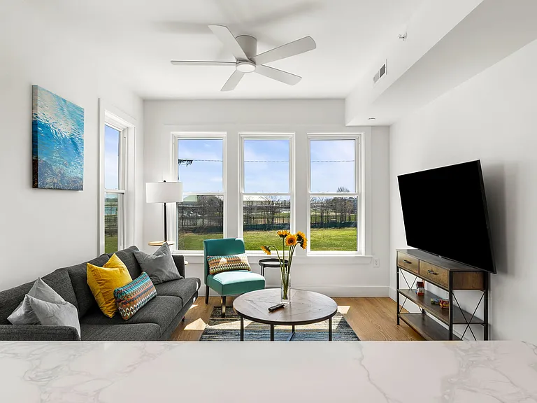695 Bennington St #3 — Photo 6