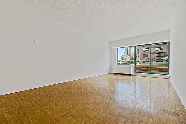 1st image of 600 Columbus Ave #13J