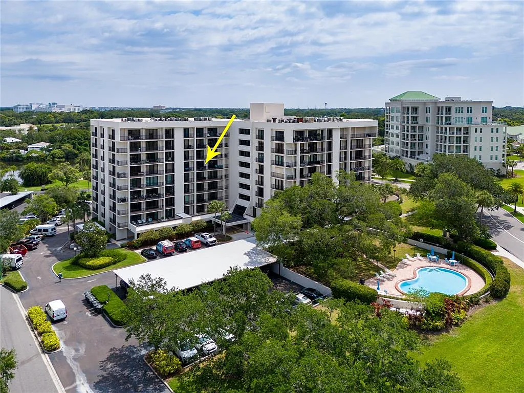 Building Photo - 150 Belleview Blvd #508
