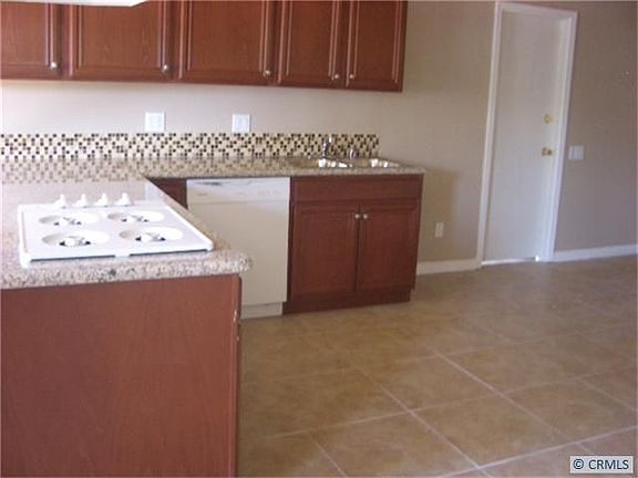 5th image of 15118 Grayland Ave