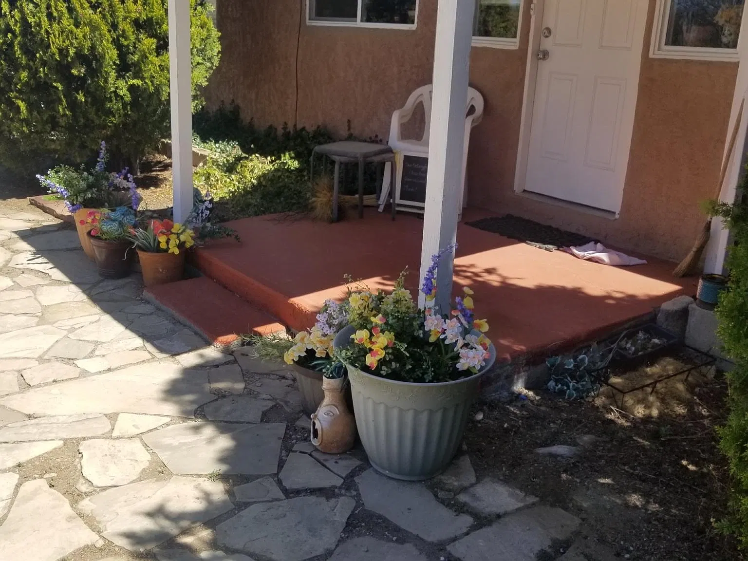 3 bed, 1400 sqft, $2,300 — Photo 2