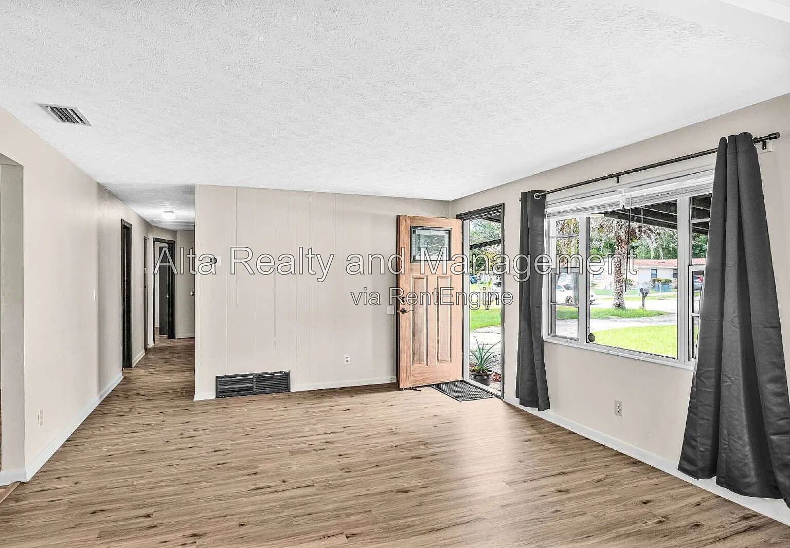 3 bed, 2.0 bath, 1272 sqft, $1,830 — Photo 4