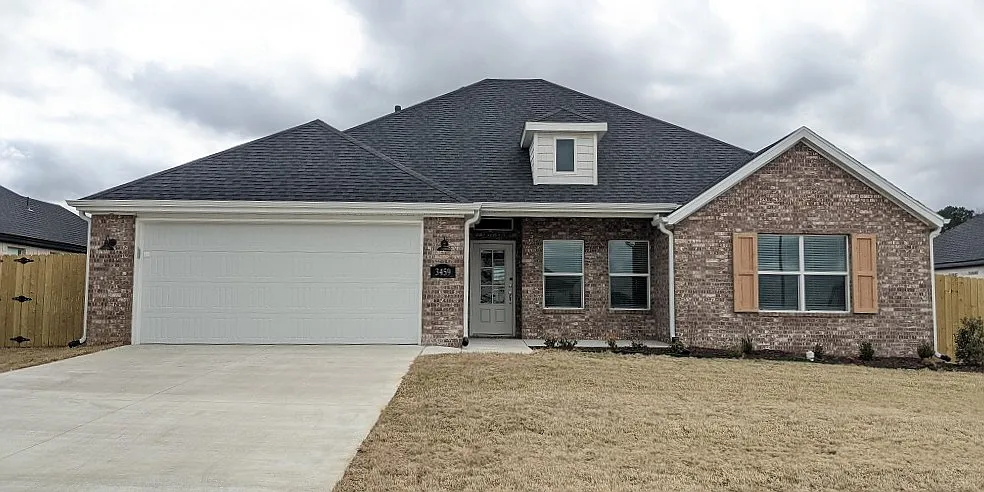 4 bed, 1777 sqft, $2,150 — Photo 1