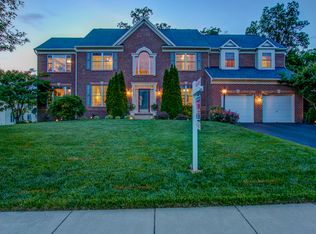 3375 Dondis Creek Dr, Triangle, VA 22172