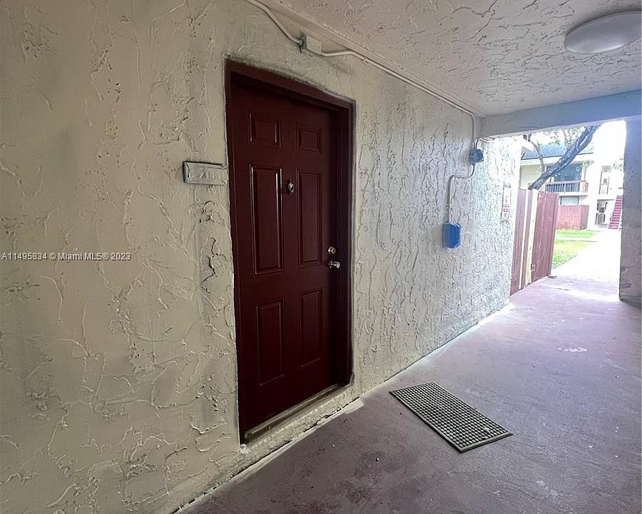 Captiva Lakes Villas Condominiums 8303 SW 142nd Ave Miami, FL Zillow