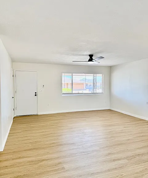 13812 N 103rd Way — Photo 6