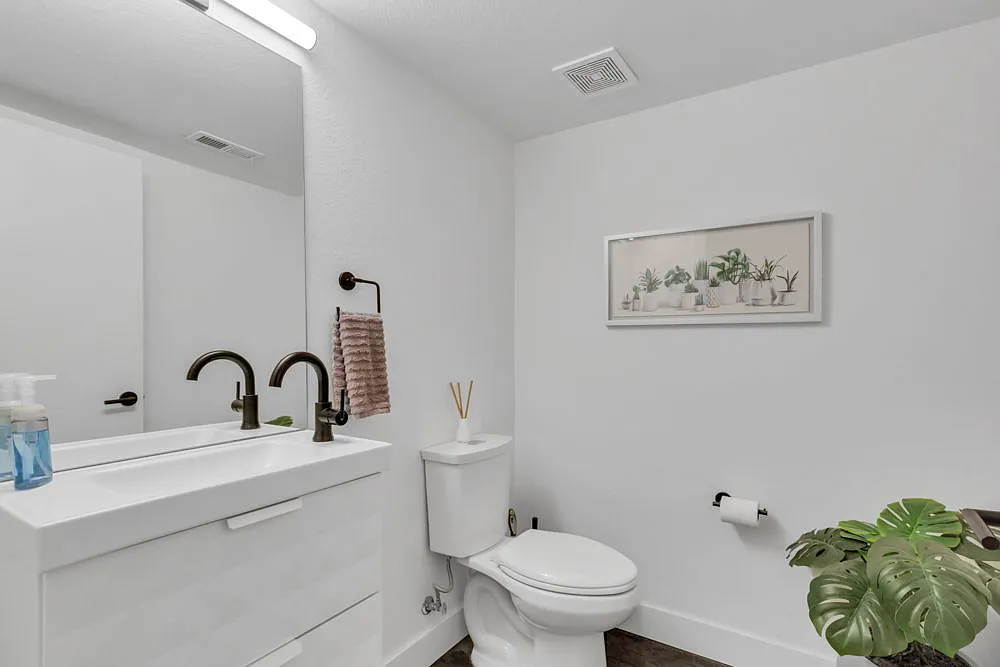 2 bed, 1226 sqft, $3,200 — Photo 4