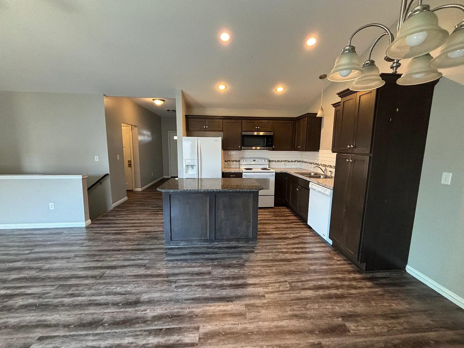 3 bed, 1850 sqft, $1,750 — Photo 3