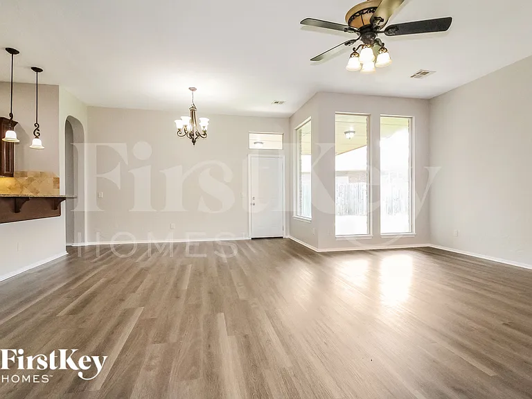 17205 Serrano Dr — Photo 4