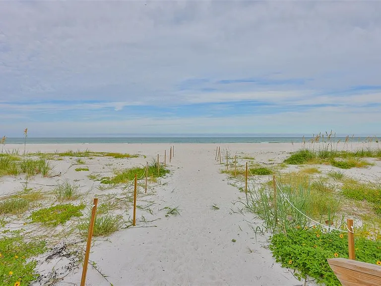 1400 Gulf Blvd #704 — Photo 30