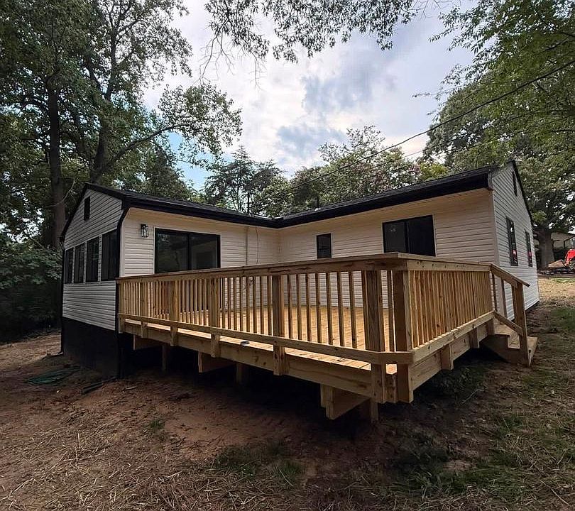 2nd image of 8304 Ridge View Rd