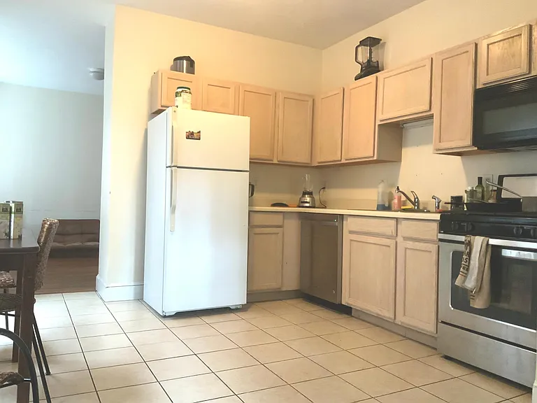 107 Bartlett St #1 — Photo 7