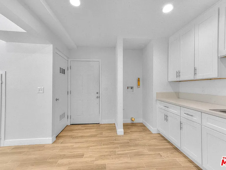 2820 Liberty Blvd #D — Photo 6