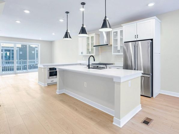 10576 Northfax St, Fairfax, VA 22030
