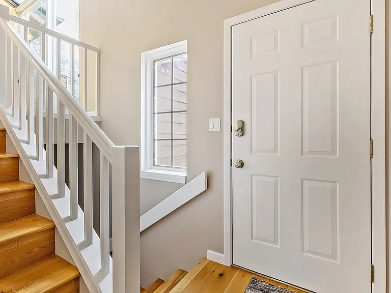 470 Homestead Dr — Photo 15