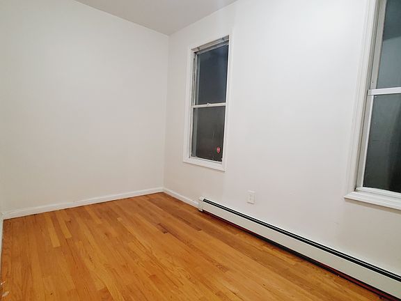 5th image of 138 Armstrong Ave #1