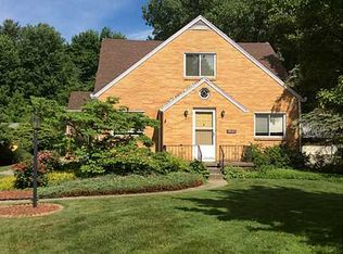 1122 Harrow Rd, Toledo, OH 43615