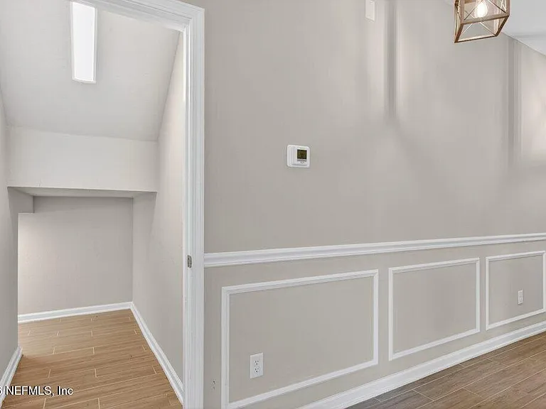 21 Yardley Court St — Photo 16