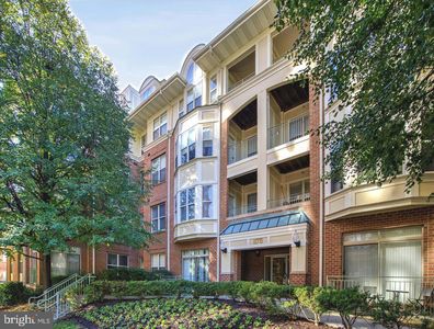 11775 Stratford House Pl APT 210, Reston, VA, 20190