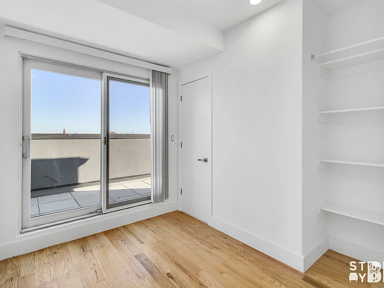 735 Greene Ave #4A — Photo 10