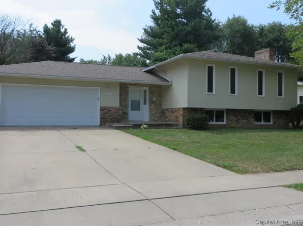 47 Ivywood Dr, Jacksonville, IL 62650