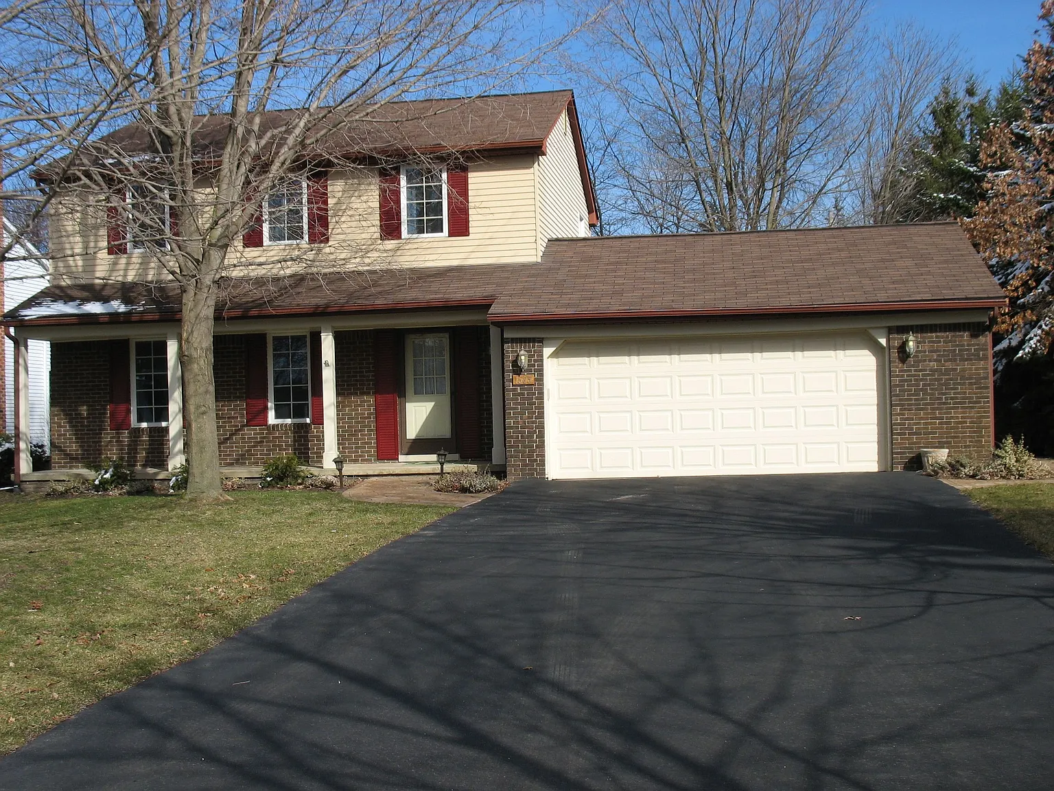 1585 Chanticlair Cir photo 1