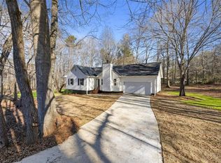 1142 Lavista Dr, Monroe, GA 30655