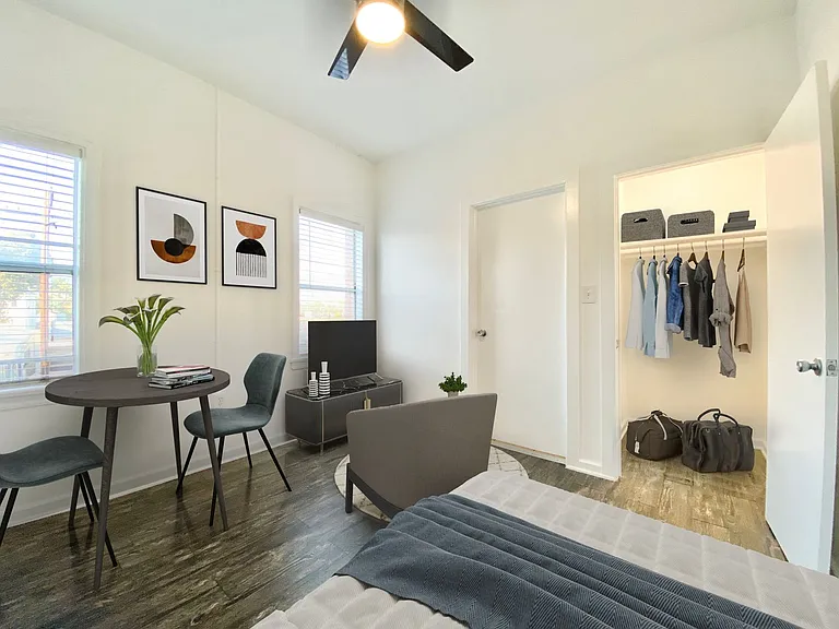 Gem Glendale — Photo 5