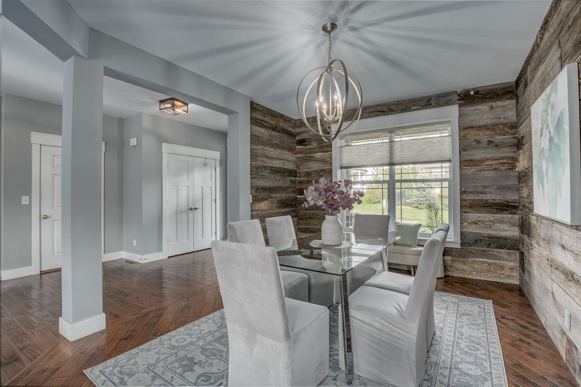 next background image