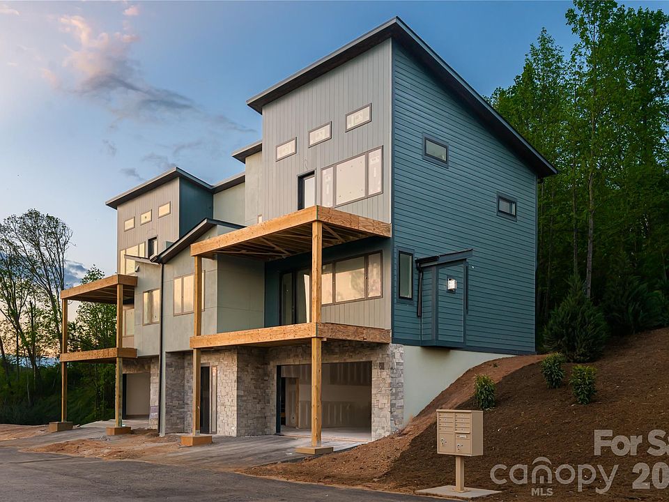 1st image of 611 Storybook Villas Trl