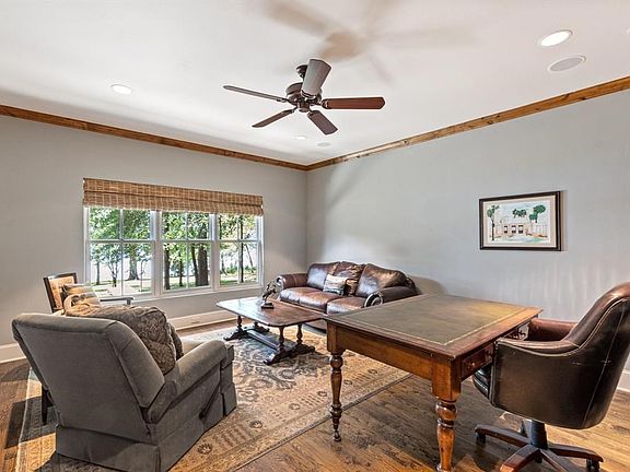 4th image of 19116 Peaceful Woods Dr