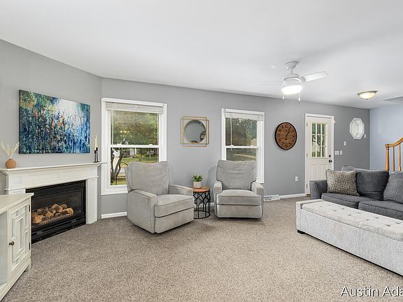4th image of 2110 Fawnwood Dr SE