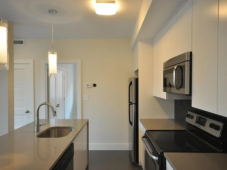 658 Massachusetts Ave #E6 — Photo 5
