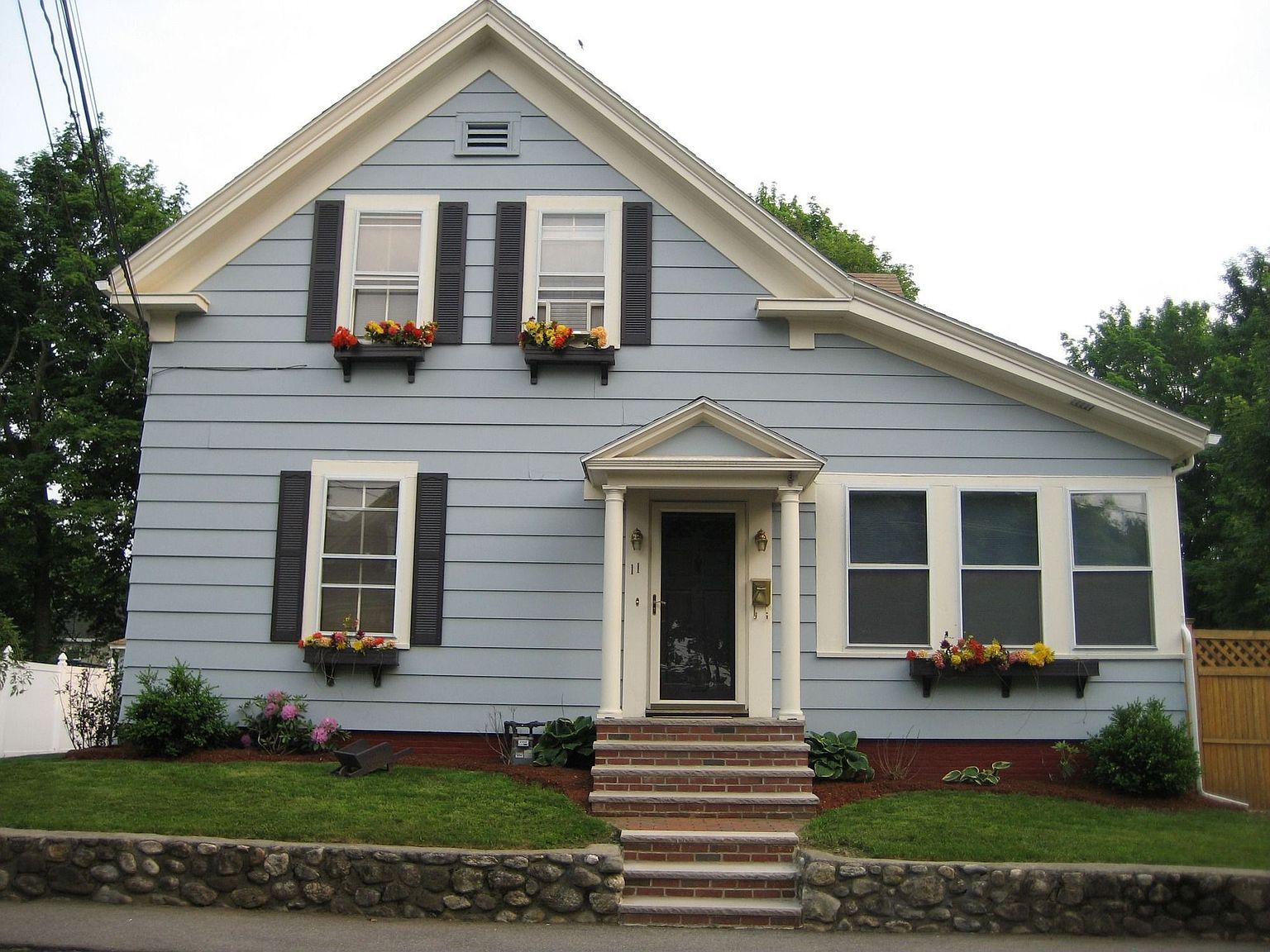 11 Middle St, Stoneham, MA 02180 Zillow