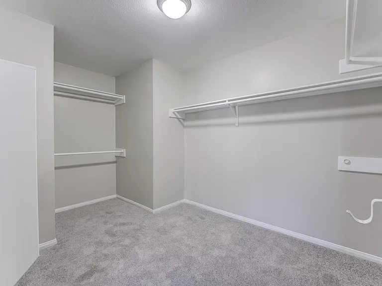 12415 Silversmine Dr — Photo 27